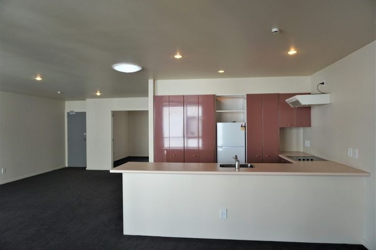 Photo of property in St James Courts, 9/77 Gloucester Street, Christchurch Central, Christchurch, 8013