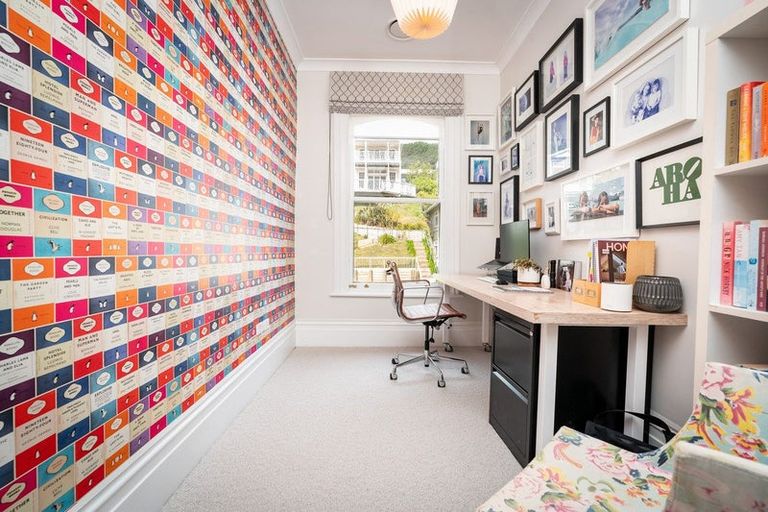 Photo of property in 18 Austin Street, Mount Victoria, Wellington, 6011