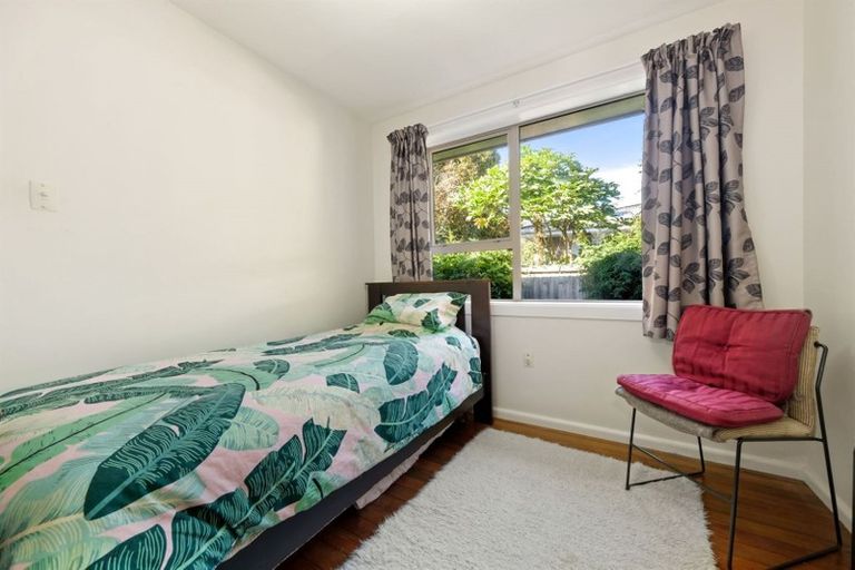 Photo of property in 2/11 Holliss Avenue, Cashmere, Christchurch, 8022