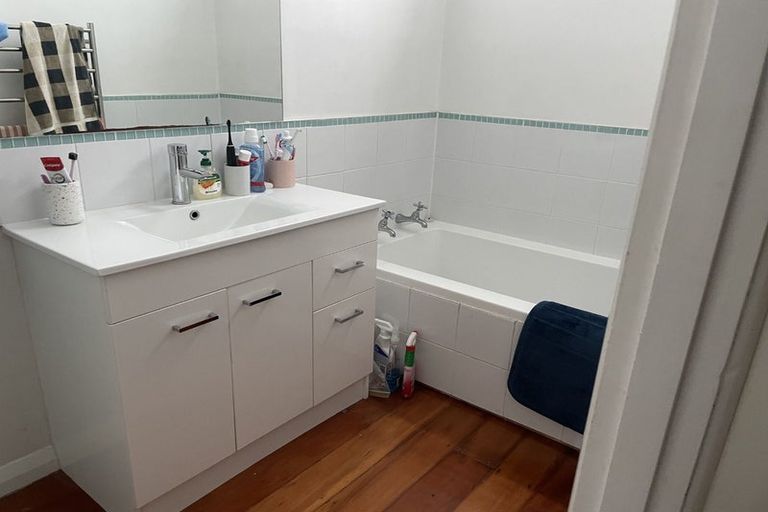 Photo of property in 91 Russell Street, Palmerston North, 4414