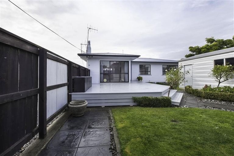 Photo of property in 82 Murphy Road, Taradale, Napier, 4112