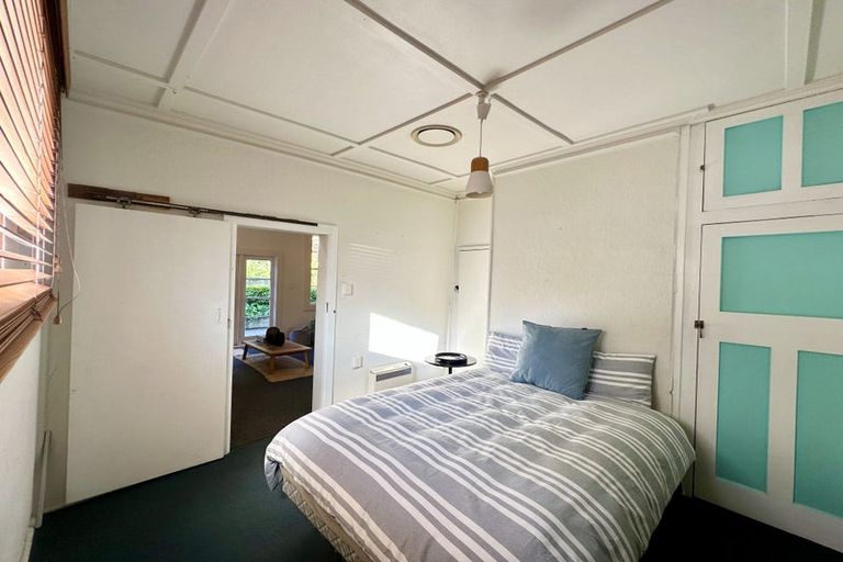 Photo of property in 35 Shakespeare Road, Bluff Hill, Napier, 4110