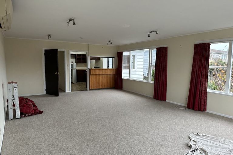 Photo of property in 6 Walker Avenue, Paremata, Porirua, 5026