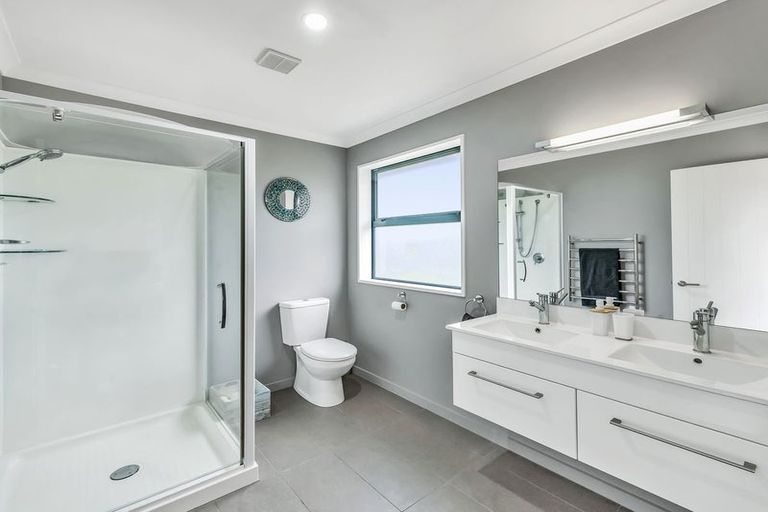 Photo of property in 24c Jozecom Place, Rolleston, 7614