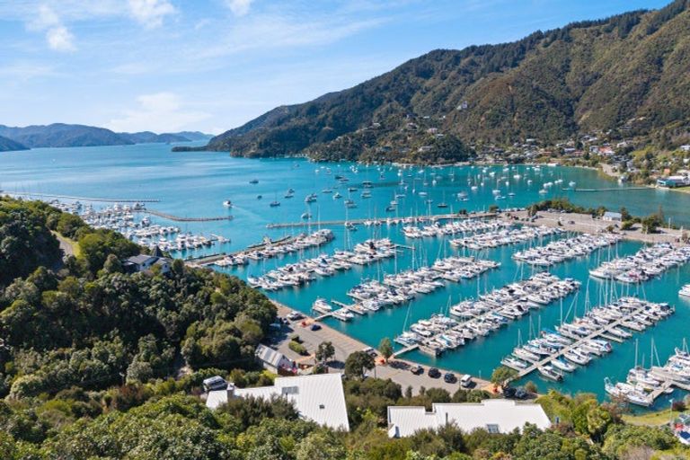 Photo of property in 23 Marina Drive, Waikawa, Picton, 7220