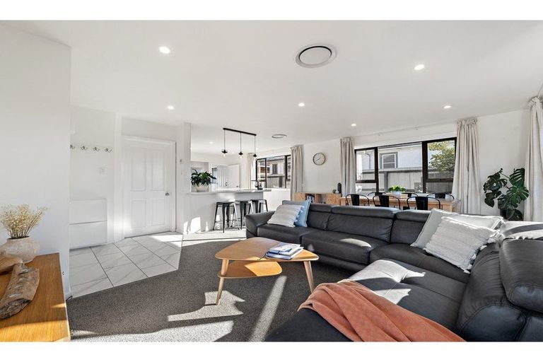 Photo of property in 263 Lake Terrace Road, Shirley, Christchurch, 8061