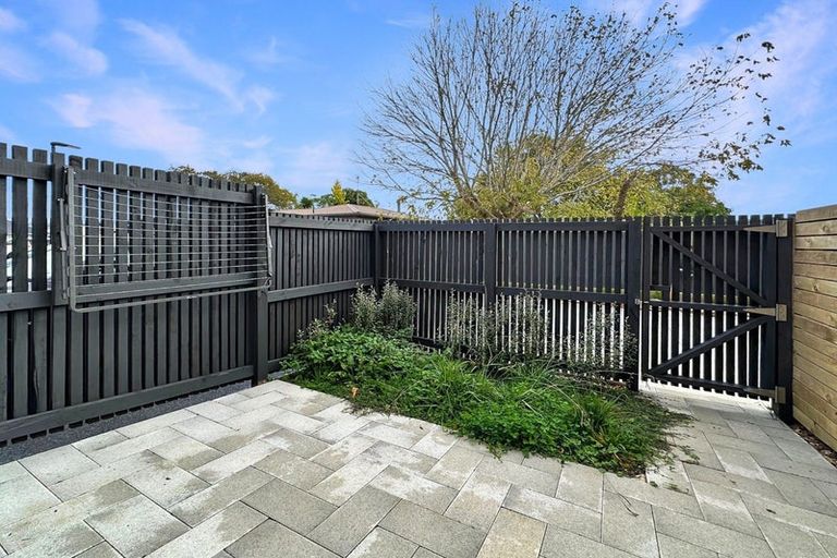 Photo of property in 13 Whati Lane, Henderson, Auckland, 0612