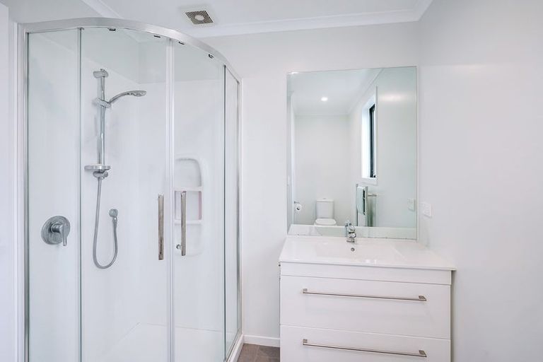 Photo of property in 2/12 Beaumont Street, Hamilton East, Hamilton, 3216