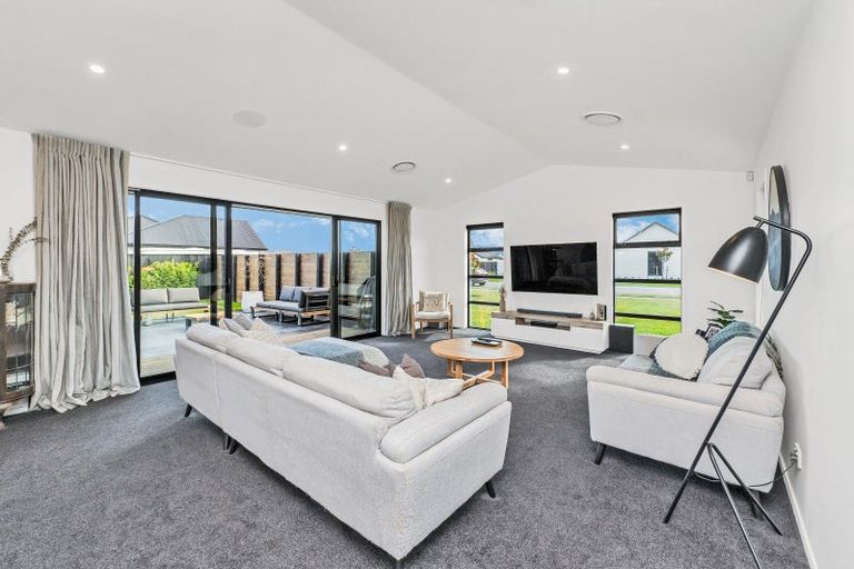 Photo of property in 7 Barewood Grove, West Melton, 7618