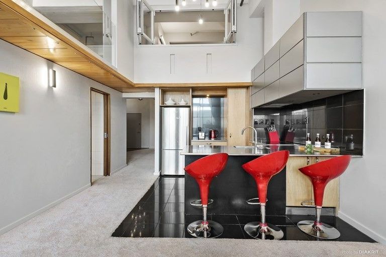 Photo of property in Stadium Garden Flats, 117/107 Thorndon Quay, Pipitea, Wellington, 6011