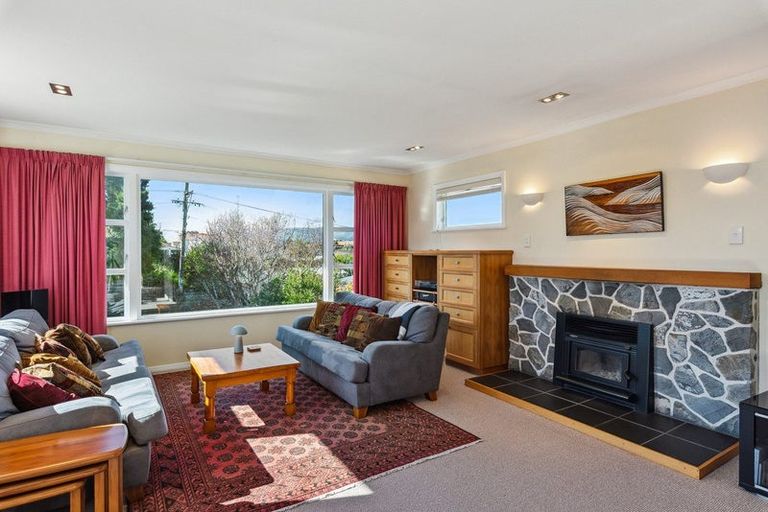 Photo of property in 18 Martin Road, Paraparaumu Beach, Paraparaumu, 5032