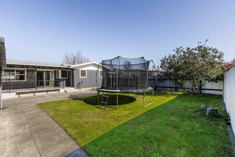 Photo of property in 12 Lyttelton Crescent, Tamatea, Napier, 4112