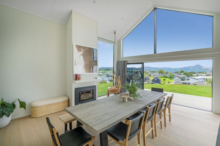 Photo of property in 5 Joyce Harsant Place, Cooks Beach, 3591