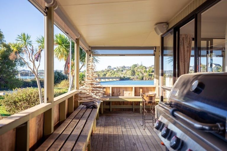 Photo of property in 48 Wainui Road, Raglan, 3225