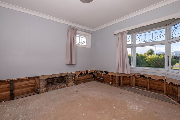 Photo of property in 21 Gladstone Street, Westport, 7825