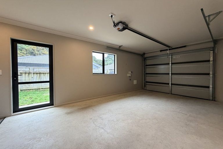 Photo of property in 27 Moonsail Drive, Whitby, Porirua, 5024