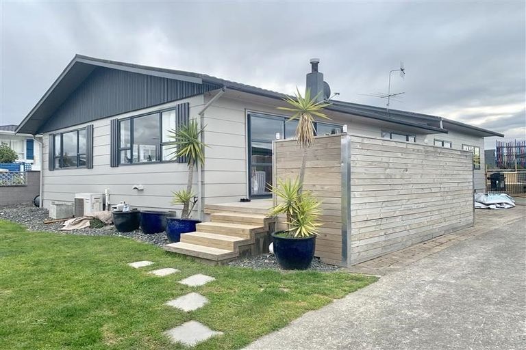 Photo of property in 47 Fergusson Street, Stoke, Nelson, 7011