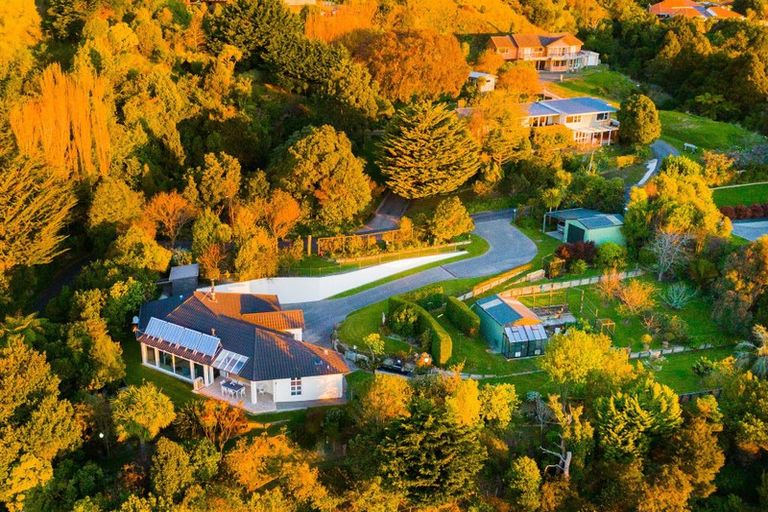 Photo of property in 35b Kotare Street, Waikanae, 5036