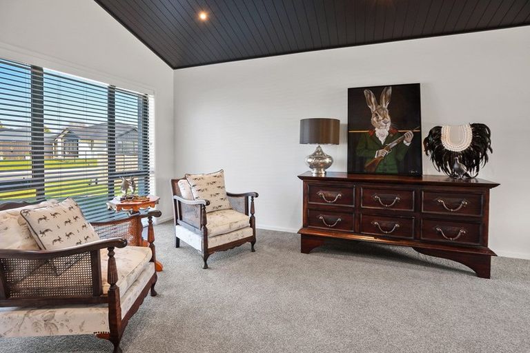 Photo of property in 15 Ruru Street, Cambridge, 3434