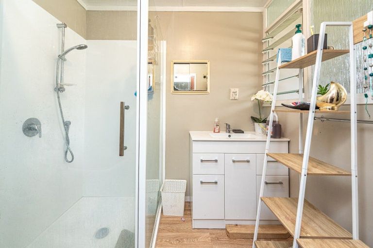 Photo of property in 28 Ward Street, Aramoho, Wanganui, 4500