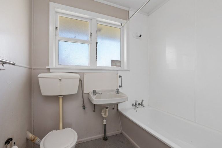 Photo of property in 37 Gregan Crescent, Burnside, Christchurch, 8053
