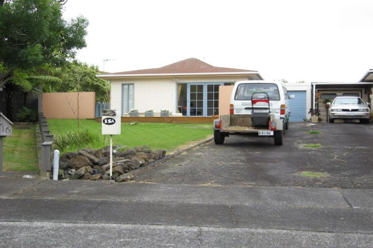 Photo of property in 2/15 Claresholm Place, Mangere Bridge, Auckland, 2022