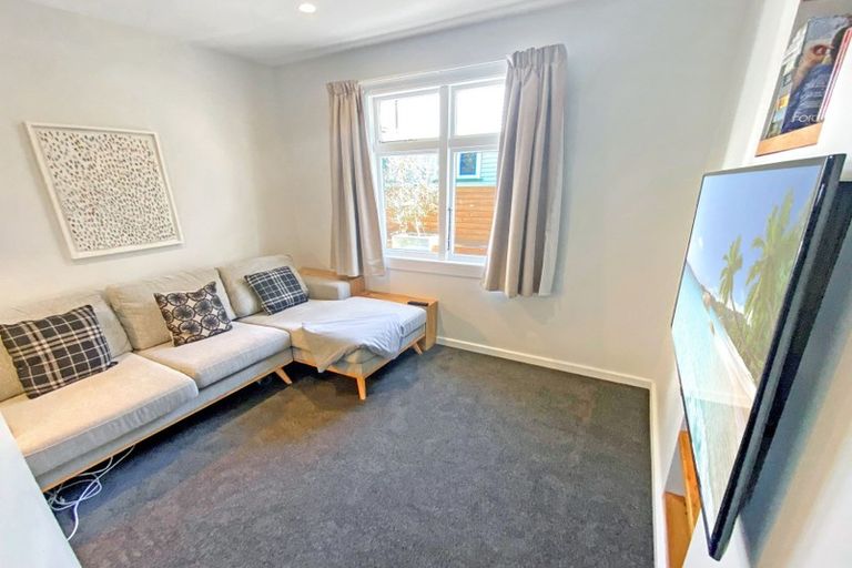 Photo of property in 52 Moreland Avenue, Papanui, Christchurch, 8053