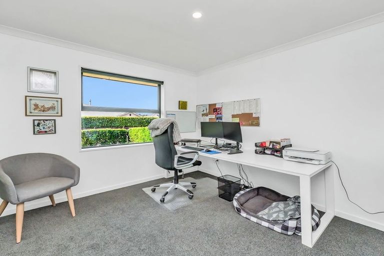 Photo of property in 24c Jozecom Place, Rolleston, 7614
