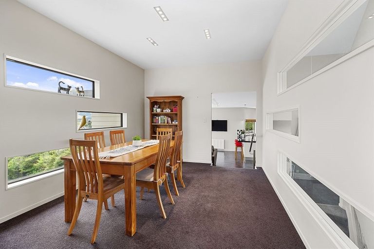 Photo of property in 4 Helm Place, Whitby, Porirua, 5024