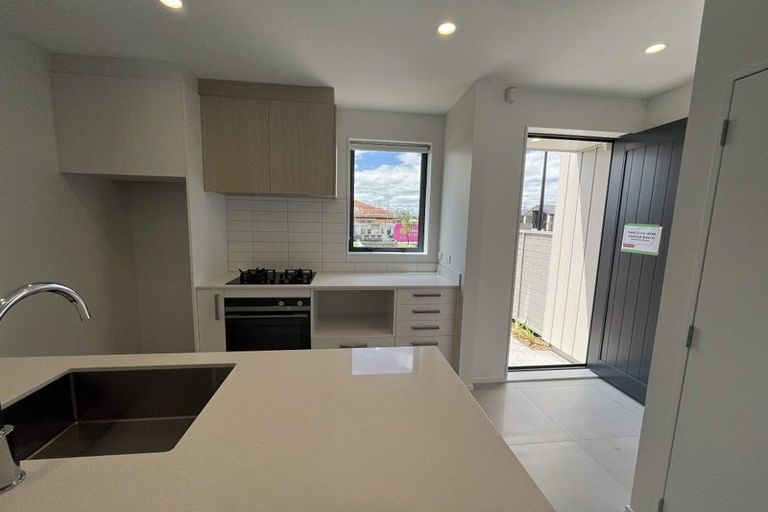 Photo of property in 5 Ngakoro Road, Karaka, Papakura, 2113
