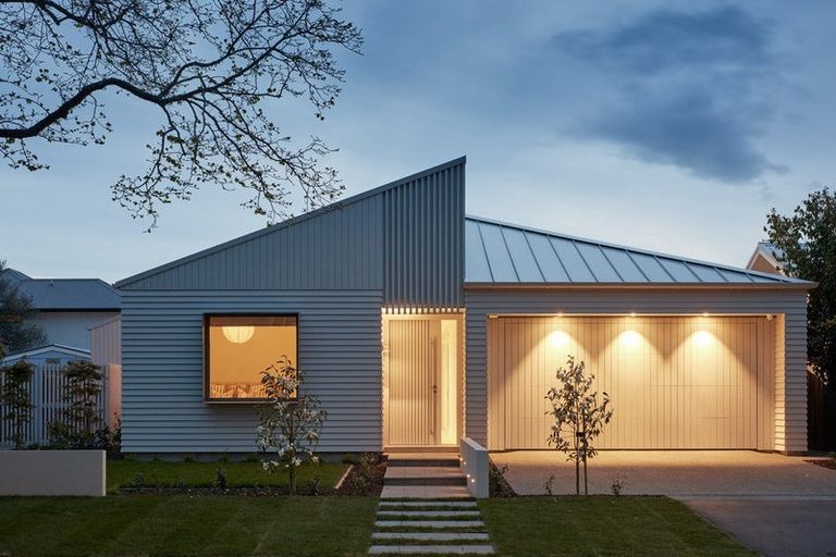 Photo of property in 17 Gosset Street, St Albans, Christchurch, 8014