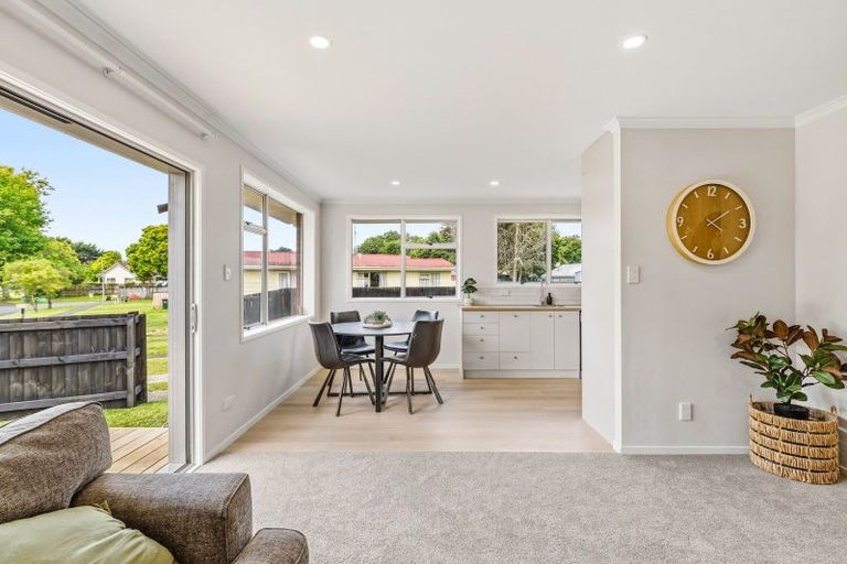 Photo of property in 53 Oakfield Crescent, Pukete, Hamilton, 3200