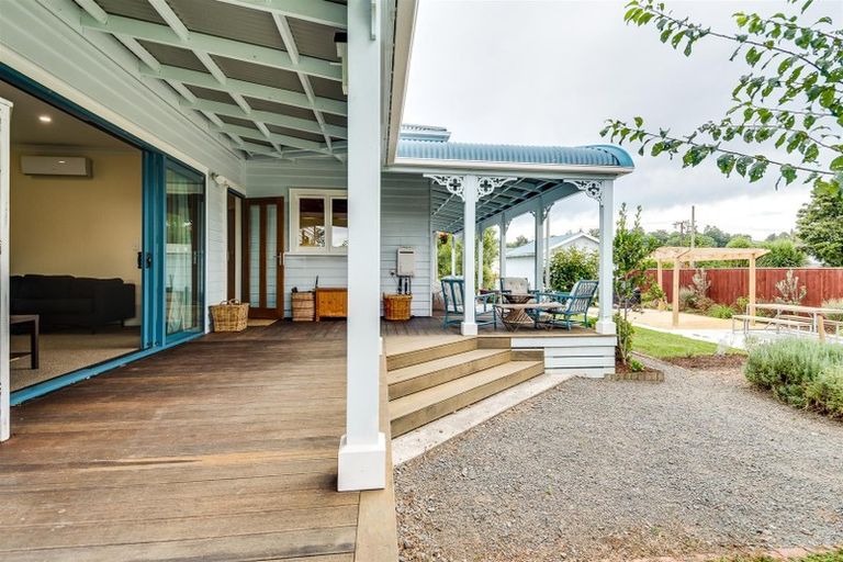 Photo of property in 44 Mcgreevy Street, Waipawa, 4210