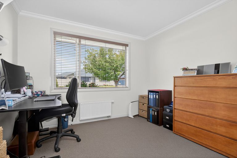 Photo of property in 10 Larch Crescent, Alexandra, 9320