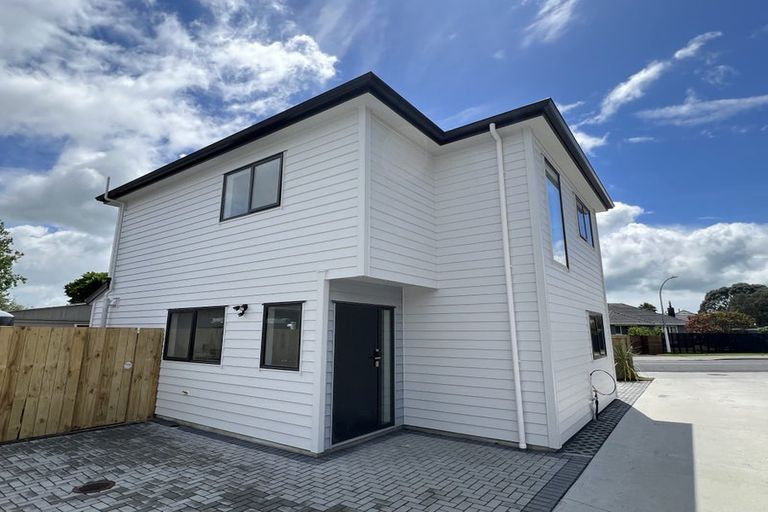 Photo of property in 30a Durham Street, Te Atatu Peninsula, Auckland, 0610