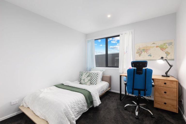 Photo of property in 2b Kaiaho Close, Aotea, Porirua, 5024