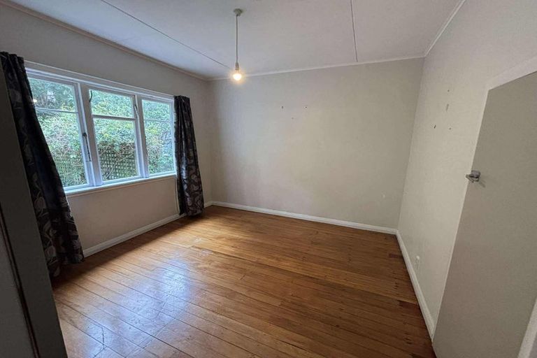 Photo of property in 11 Alexandra Road, Roseneath, Wellington, 6021