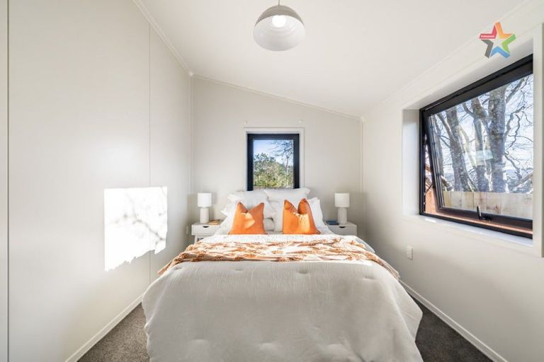 Photo of property in 18d Norana Road, Maoribank, Upper Hutt, 5018