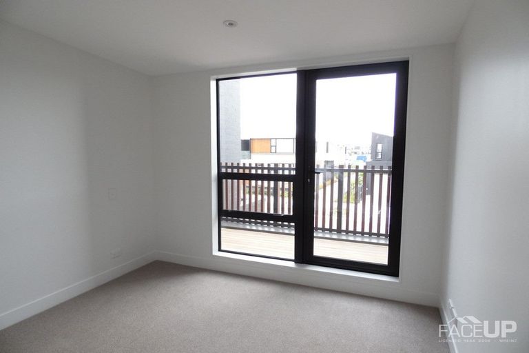 Photo of property in 21 Nevill Road, Hobsonville, Auckland, 0616