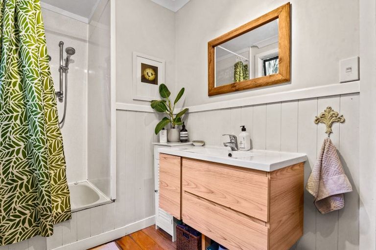 Photo of property in 25 Berridge Road, Muriwai, Waimauku, 0881