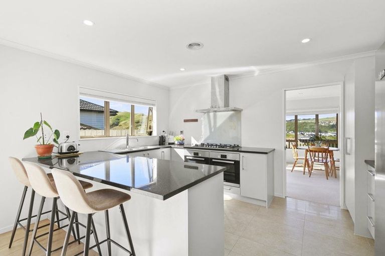 Photo of property in 60 Mauldeth Terrace, Churton Park, Wellington, 6037