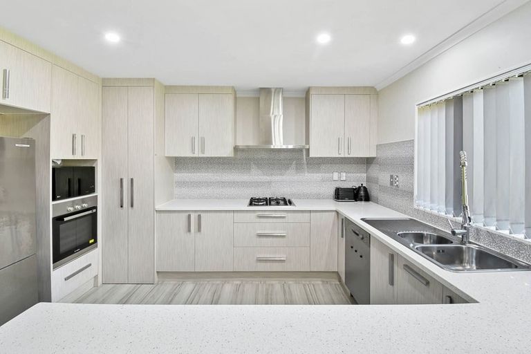 Photo of property in 61b Jellicoe Road, Manurewa, Auckland, 2102