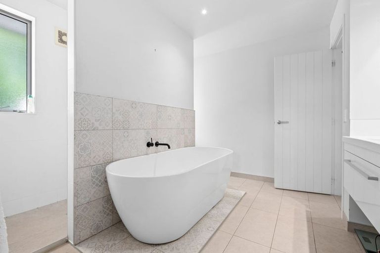 Photo of property in 21 Oldfield Court, Huntington, Hamilton, 3210