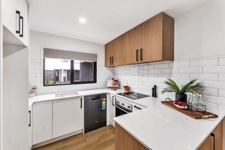 Photo of property in 128a Mcfaddens Road, St Albans, Christchurch, 8052