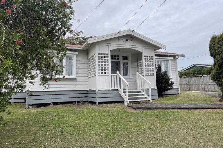 Photo of property in 56 Old Wairoa Road, Papakura, 2110