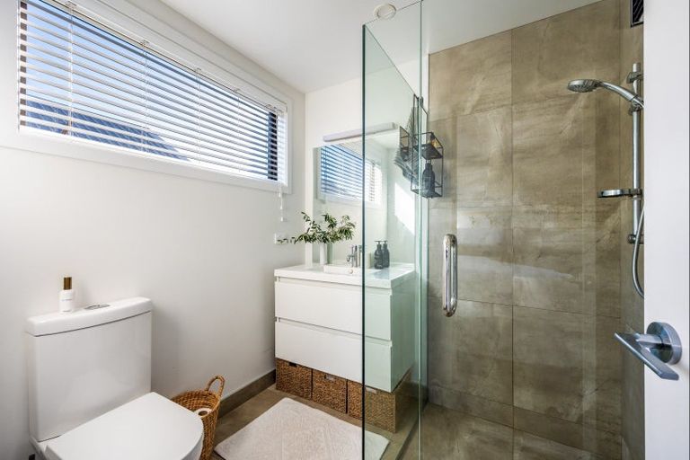 Photo of property in 8 Glen Dene Crescent, Wanaka, 9305