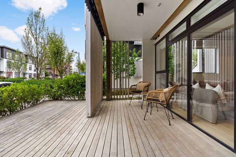 Photo of property in 4/169 Hobsonville Point Road, Hobsonville, Auckland, 0616