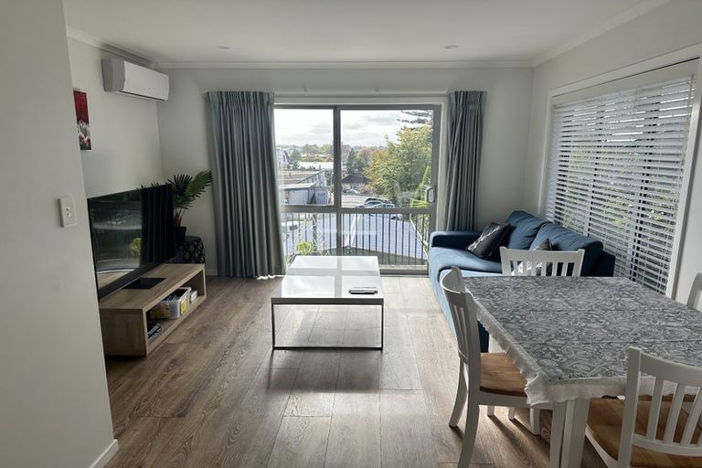 Photo of property in 17/19u Ruakiwi Road, Hamilton Lake, Hamilton, 3204