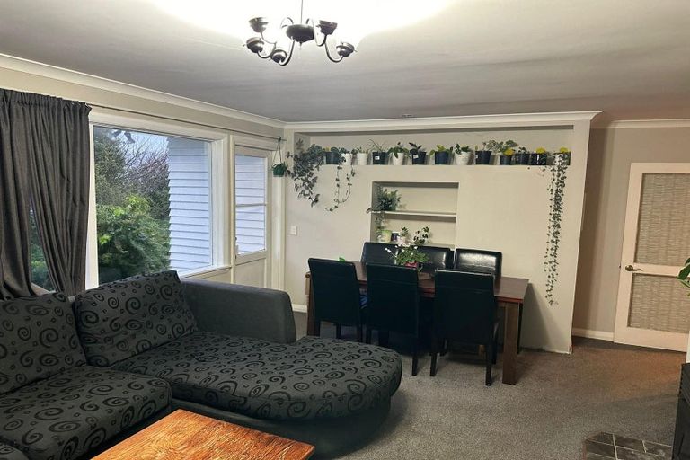 Photo of property in 19 Kiwi Crescent, Tawa, Wellington, 5028