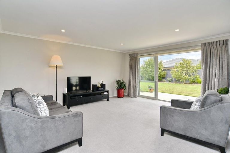 Photo of property in 11 Mulberry Street, Rangiora, 7400